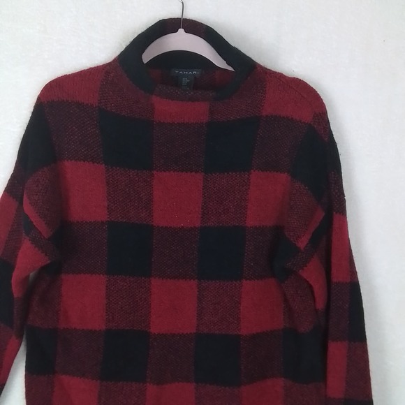 Tahari‎ Wool Blend Mock Neck Knit Sweater Size Medium Red, Black Buffalo Plaid - Picture 4 of 10